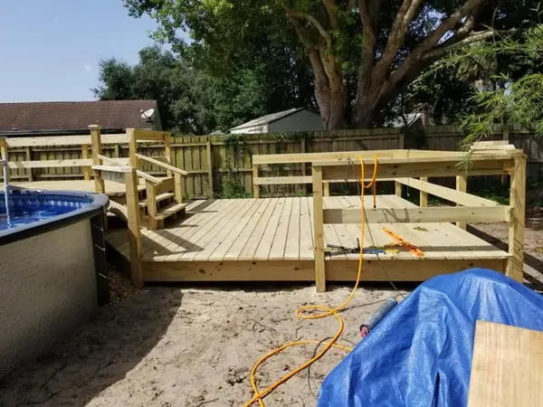 Small pool deck with steps